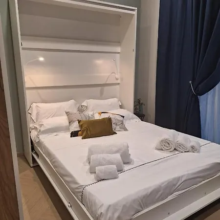 Domus 0143 Bed & Breakfast *