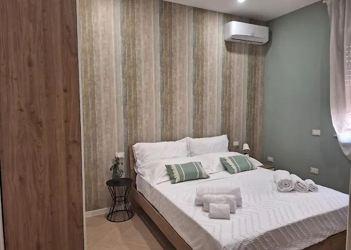 לינה וארוחת בוקר Domus 0143 3*